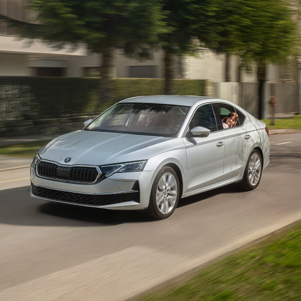ŠKODA OCTAVIA pilkas automobilis